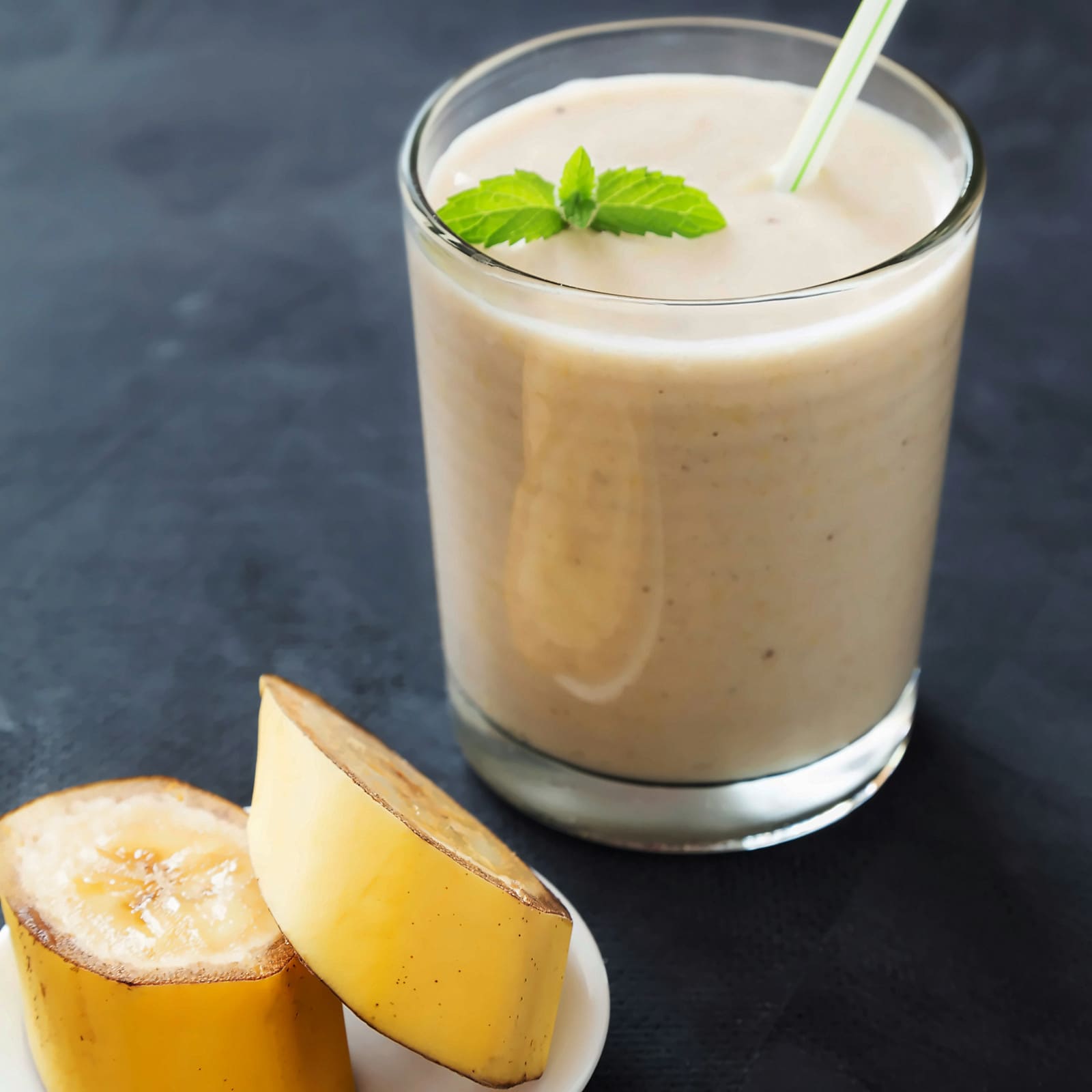 BANANA SMOOTHIE